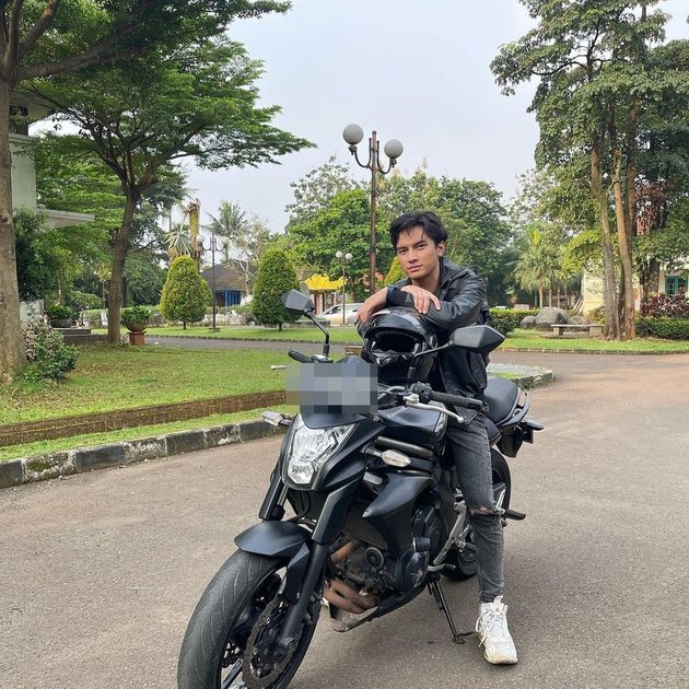 8 Portraits of Farhan Rasyid, the Star of 'CINTA SETELAH CINTA' who is Said to Resemble Jefri Nichol, Showcasing Excellent Acting Together with Sandrinna Michelle