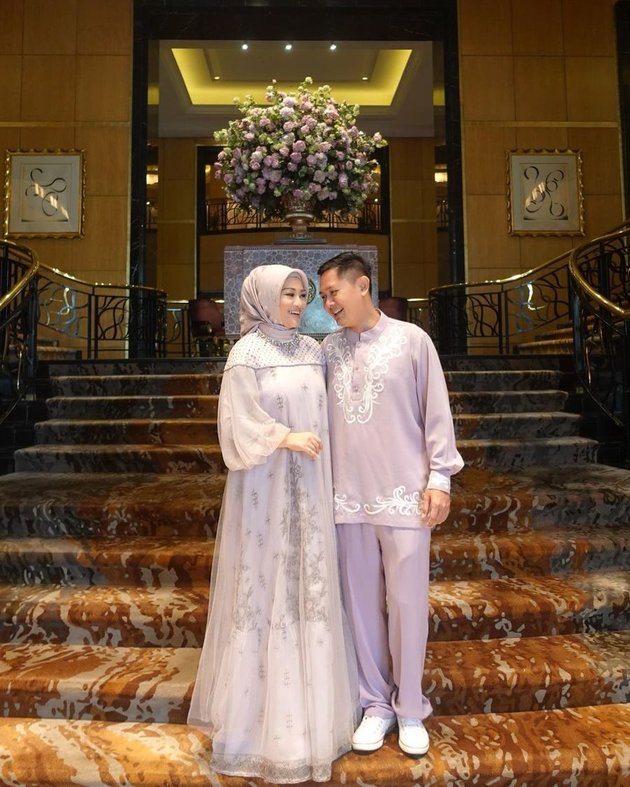 8 Photos of Fitri Carlina and her Pilot Husband who Often Have Long Distance Relationships, Still Harmonious and Romantic Despite Not Having Children Yet