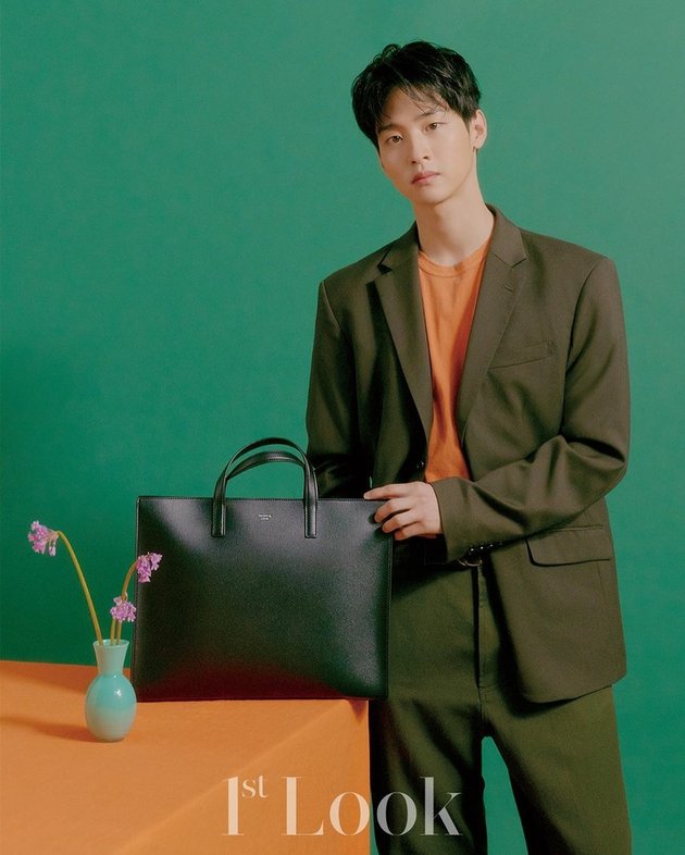 8 Handsome Photos of Jang Dong Yoon in 1st Look Magazine, Spring Theme