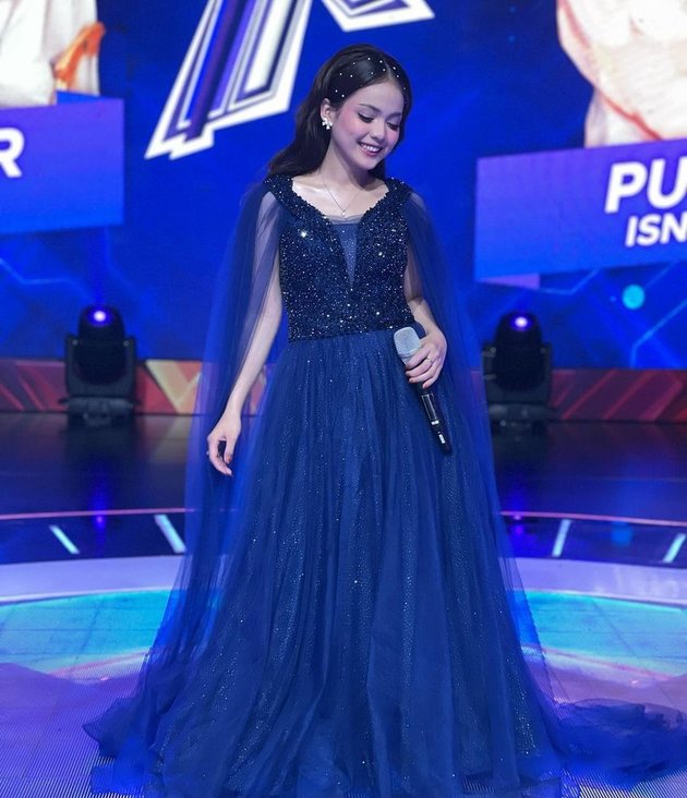 8 Photos of Putri Isnari's Style Outfit During Performances, Wearing Hijab to Luxurious Dresses - Very Elegant!