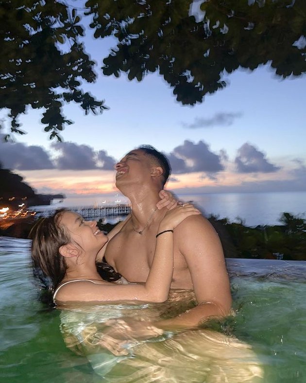 8 Portraits of Fadly Faisal and His Criticized Girlfriend's Dating Style, Called Like a Honeymooning Husband and Wife - Mentioned by Thoriq About Kissing