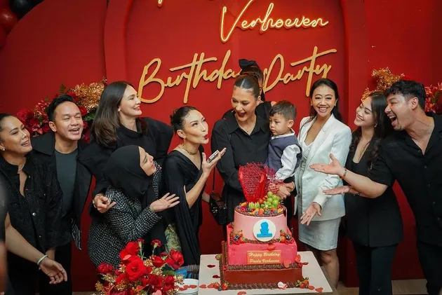 Ulang Tahun Paula Verhoeven