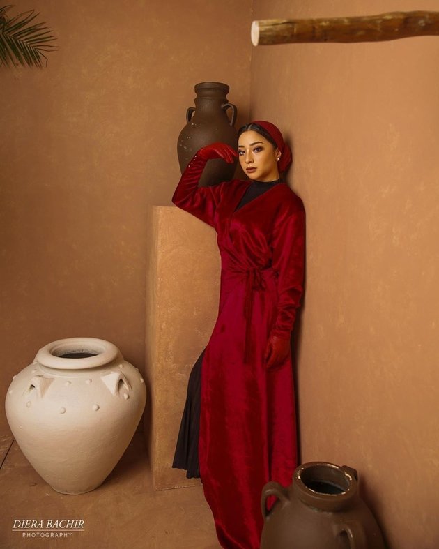 8 Latest Photoshoot Portraits of Nikita Willy Just Released, Beautiful and Enchanting in Hijab