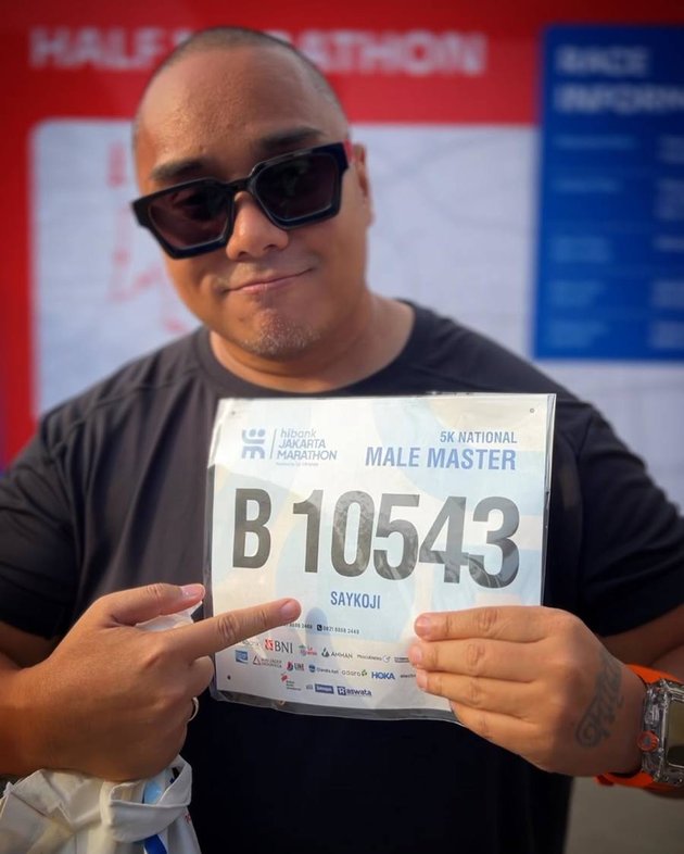 8 Photos of Igor Saykoji Participating in a Marathon for the First Time, Successfully Finishing Below the Cut Off Time