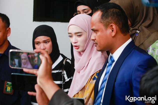 8 Potret Inara Rusli in Religious Court, Talking About Child Custody - Responding to Virgoun's Brother's Taunt 