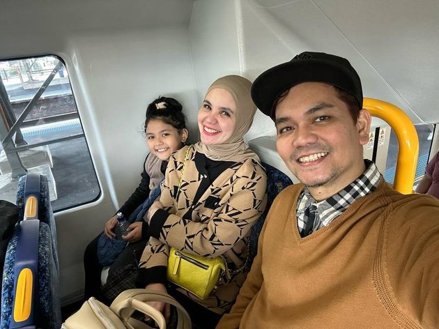 8 Potret Indra Bekti And Aldila Jelita Vacationing in Australia Together with Their Children, Getting Closer After Reconciliation
