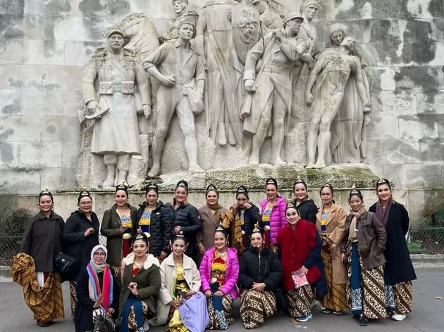 8 Pictures of Ira Wibowo Participating in a Dance Competition in Paris, Looking Beautiful like a Srikandi - Became Runner-Up Thanks to Kayungyun Dance