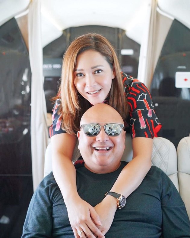 8 Photos of Irwan Mussry's 57th Birthday, Surprised by Maia Estianty