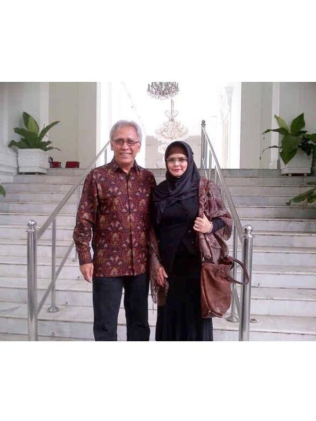 8 Rarely Highlighted Moments of Iwan Fals and His Wife, Their Marriage Lasts Harmoniously for 42 Years