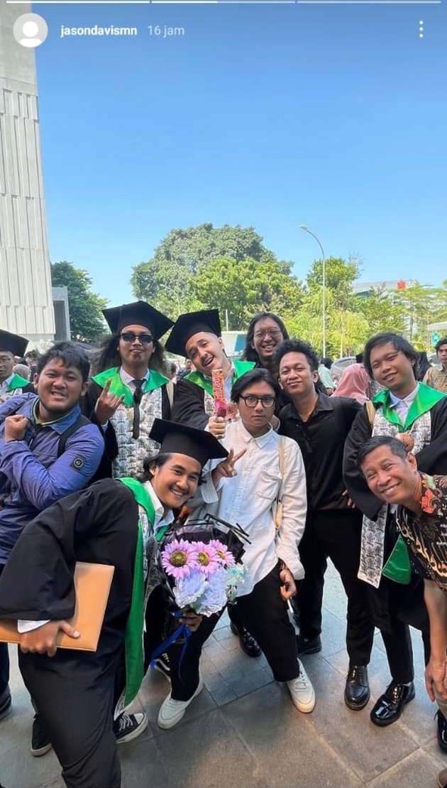 8 Portraits of Jason Davis, Son of David Naif, Graduating with a Bachelor's Degree from Jakarta Institute of the Arts - Posed 'Rock & Roll' with His Professor