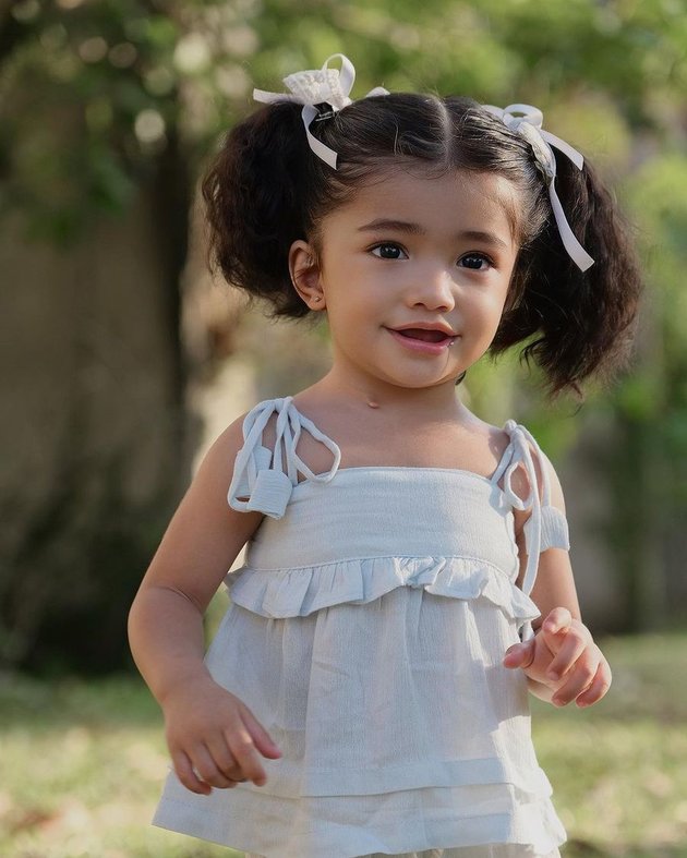 8 Portraits of Jema, Syafira Haddad's Super Fashionable Child, The Real Princess Jasmine!
