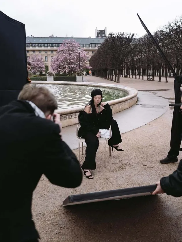 Potret Jennie BLACKPINK jadi wajah utama Chanel Fall-Winter 2025/26