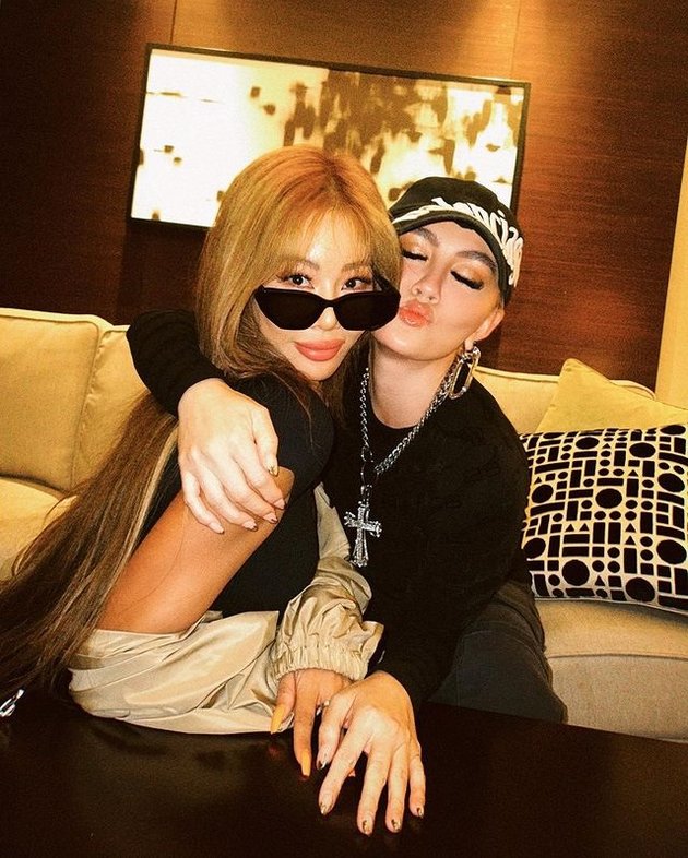 8 Photos of Jessi and Agnez Mo that Successfully Stirred up Indonesian Netizens Ahead of Collaboration, Said to Be Perfect as Siblings