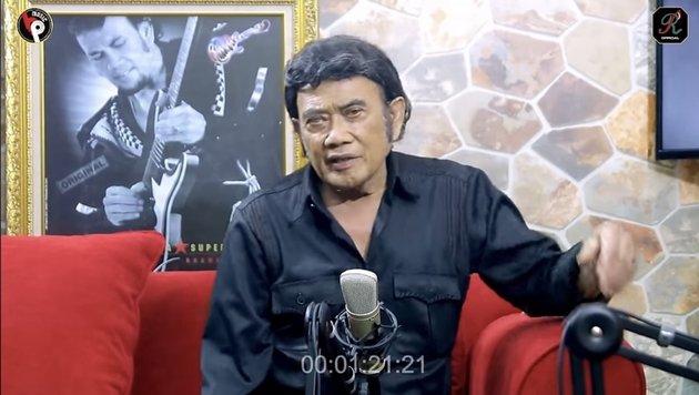 8 Portraits of Jirayut Singing 'Gala-Gala' in Front of Rhoma Irama, This is the Reaction of the King of Dangdut