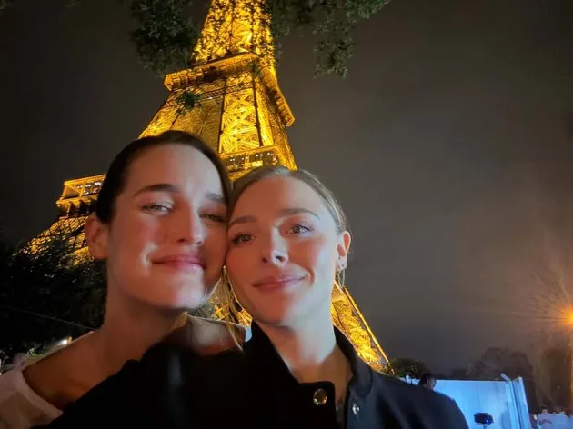 Potret Kebersamaan Chloe Moretz dan Kate Harrison