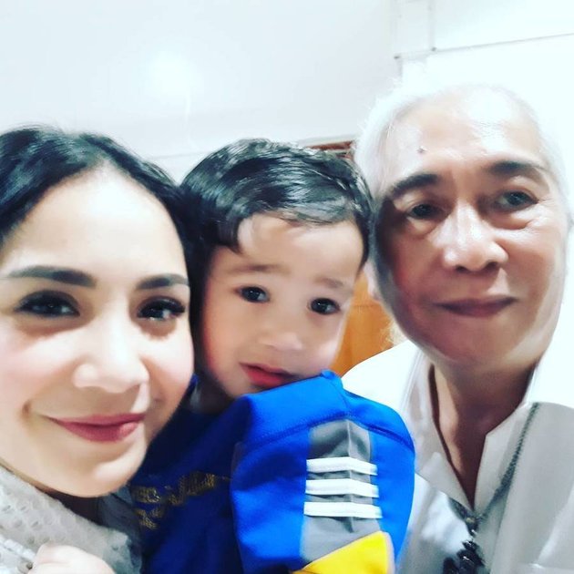 8 Portraits of Togetherness of Gideon Tengker and Rafathar, Currently Not Allowed to Meet by Nagita Slavina