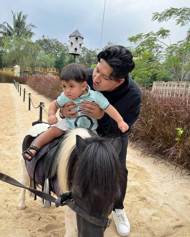 8 Portraits of Aditya Zoni's Closeness with His Son After 2 Months Apart, Still Warm and Close Amidst the Divorce Process with Yasmine Ow