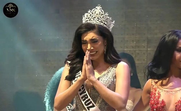 8 Portraits of Millendaru's Victory in the Transgender Beauty Contest, Crowned Miss Queen Indonesia - Proud Smile of the Mother Highlighted