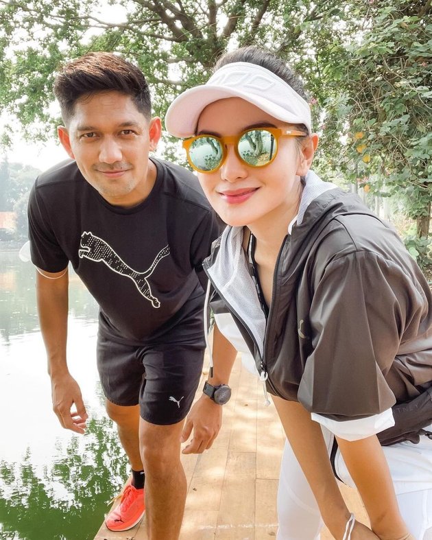 8 Portraits of Ririn Ekawati and Ibnu Jamil's Affection Towards 6 Months of Marriage, Doing Sports to Shopping Together - Becoming Outbound Hobby