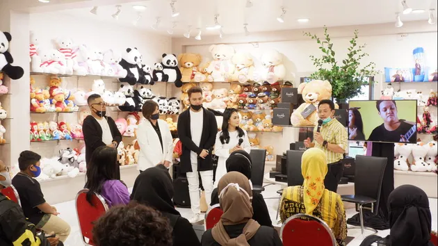 Aviwkila merilis album baru