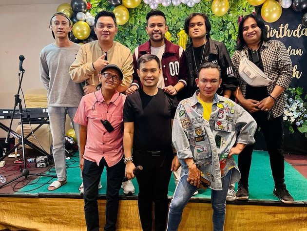8 Potraits of Fildan Rahayu's Fun Birthday Party, Enlivened by Cross-Generation Singers