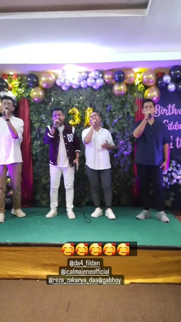 8 Potraits of Fildan Rahayu's Fun Birthday Party, Enlivened by Cross-Generation Singers