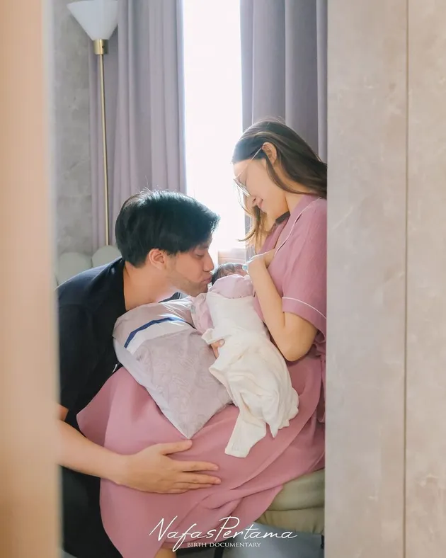 Kevin Aprilio dan Vicy Melanie