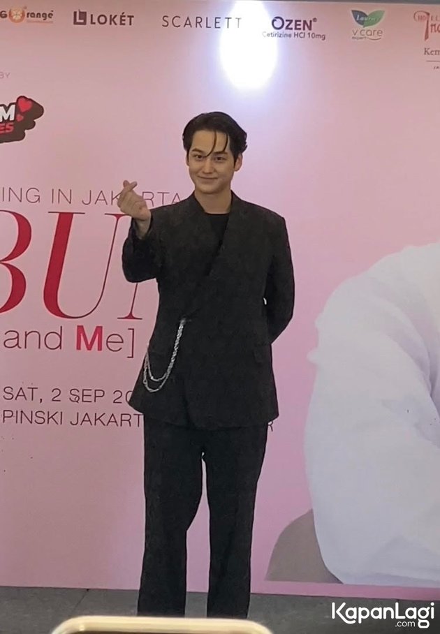 8 Photos of Kim Bum during the Press Conference, Admits to Not Having Eaten Fried Rice and Curious to Try Seblak