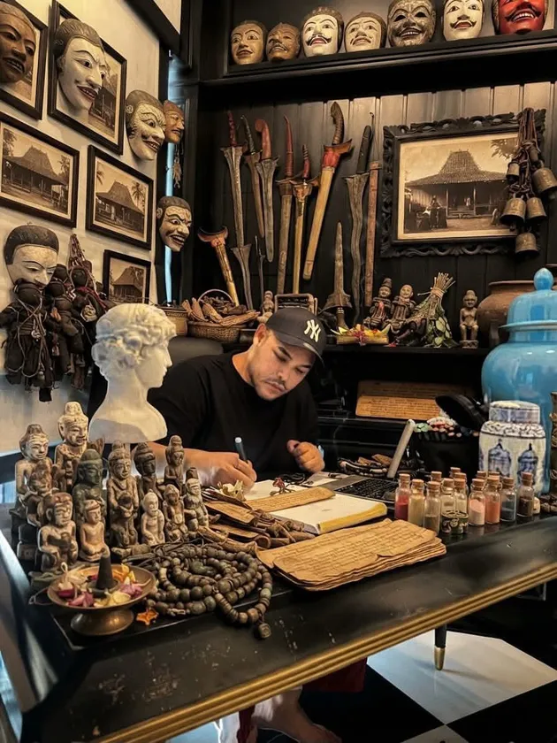 Ivan Gunawan foto diedit AI