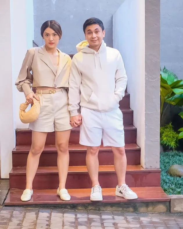 Komika Indonesia bareng istri