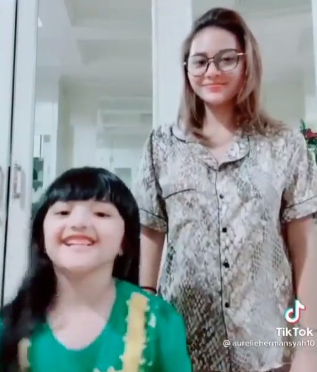 8 Latest Photos of Arsy Putri Anang and Ashanty's Current Condition After Testing Positive for Covid, Still Cheerful Despite Self-Isolation