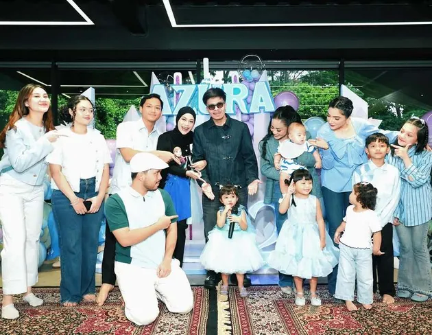 Potret keluarga besar Aurel Hermansyah dan Atta Halilintar