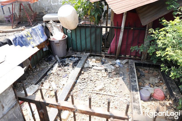8 Viral Grave Photos in Narrow Alley, Turns Out in Front of Abdel Achrian's House