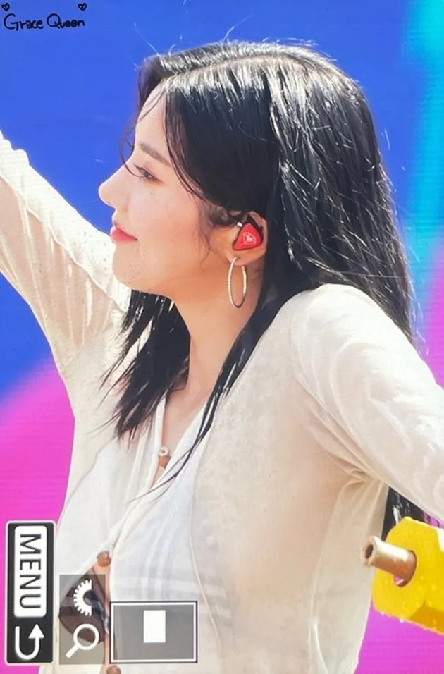 Potret Kwon Eunbi yang Viral Karena Tampil Hot 