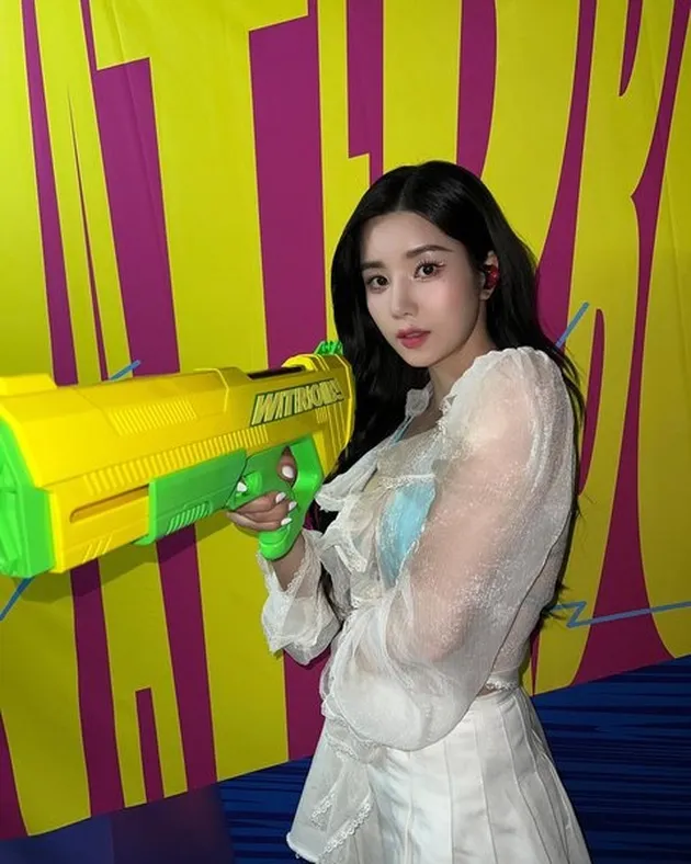 Potret Kwon Eunbi yang Viral Karena Tampil Hot 