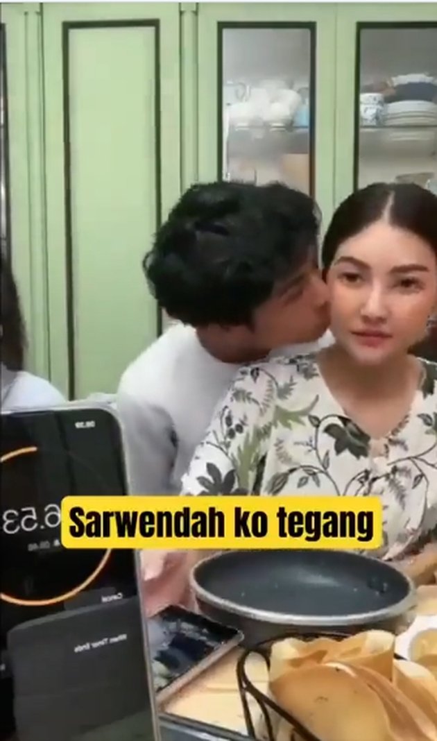 8 Old Photos of Betrand Peto Hugging Sarwendah that are Being Highlighted Again, Netizens: Not Normal