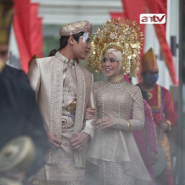 8 Portraits of Lesti and Rizky Billar at the Manjalang Ka Rumah Mintuo Custom Event, So Harmonious - Always Showing Affection