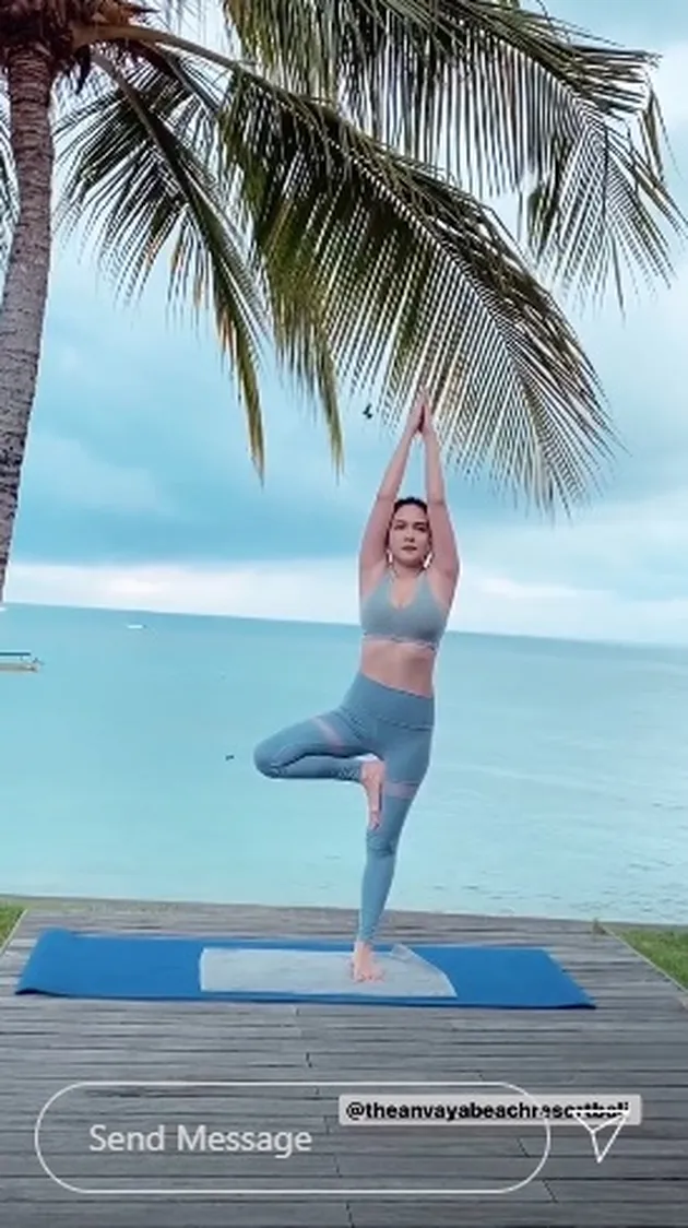 Shandy Aulia Liburan ke Bali