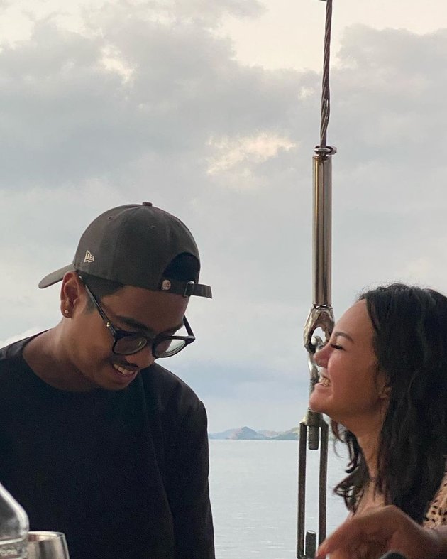 8 Photos of Shafa Harris' Vacation to Labuan Bajo, Showing Sexy Photos - Intimate with New Boyfriend