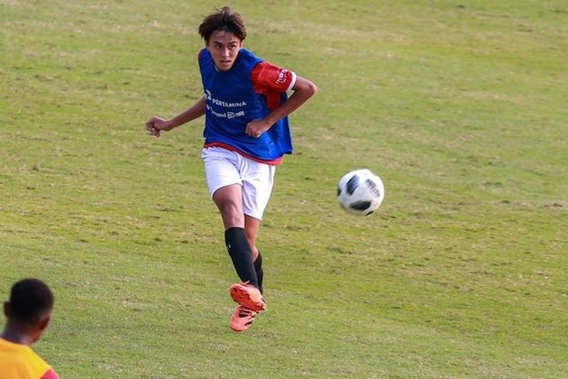 8 Portraits of Lionel, Darius Sinathrya's Son, who Attends Soccer School in France, Now Participating in U-17 National Team Selection - Body Posture Competes with his Father