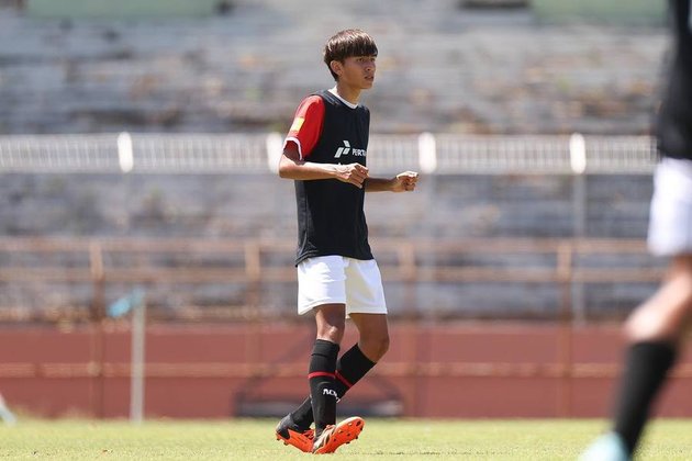 8 Portraits of Lionel, Darius Sinathrya's Son, who Attends Soccer School in France, Now Participating in U-17 National Team Selection - Body Posture Competes with his Father