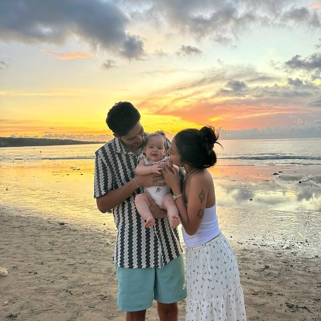 8 Cute Photos of Baby Kamari, Jennifer Coppen's Mixed-race Child, Playing with Sand on the Beach