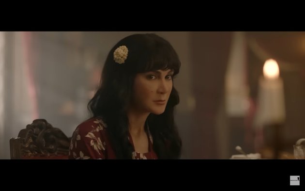 8 Photos of Luna Maya in the Trailer for the Film 'SUZZANNA MALAM JUMAT KLIWON', Beautiful Face Resembling the Deceased Makes Netizens Amazed