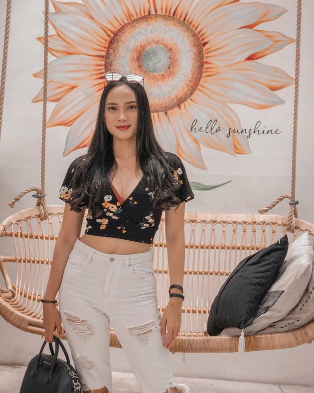 8 Portraits of Lycia Joanna, the Indonesian Intelegensia 2019 Princess who Was Criticized for Being a Coldplay Ticket Scalper, Sold Twice the Price - Already Clarified