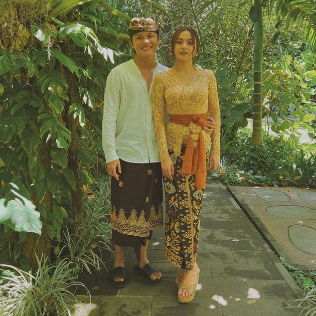 8 Potraits of Mahalini That Make People Stunned Wearing Various Balinese Kebaya