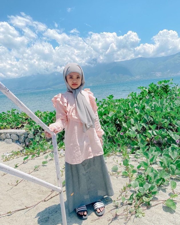 8 Photos of Maryam, Oki Setiana Dewi's First Daughter Who Has Grown Up and Made Her Proud, More Beautiful and Skilled in Reciting Quran: Masha Allah