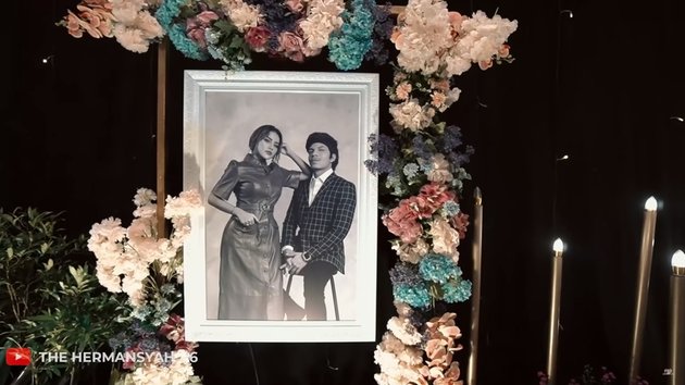 8 Luxurious Portraits of Atta Halilintar and Aurel Hermansyah's Engagement Decoration, All Purple - Feels Like in a Flower Garden