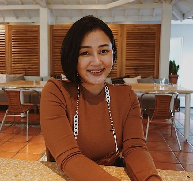 8 Pictures of Mutia Ayu with Her New Short Haircut, Looking Even More Beautiful and Fresh!