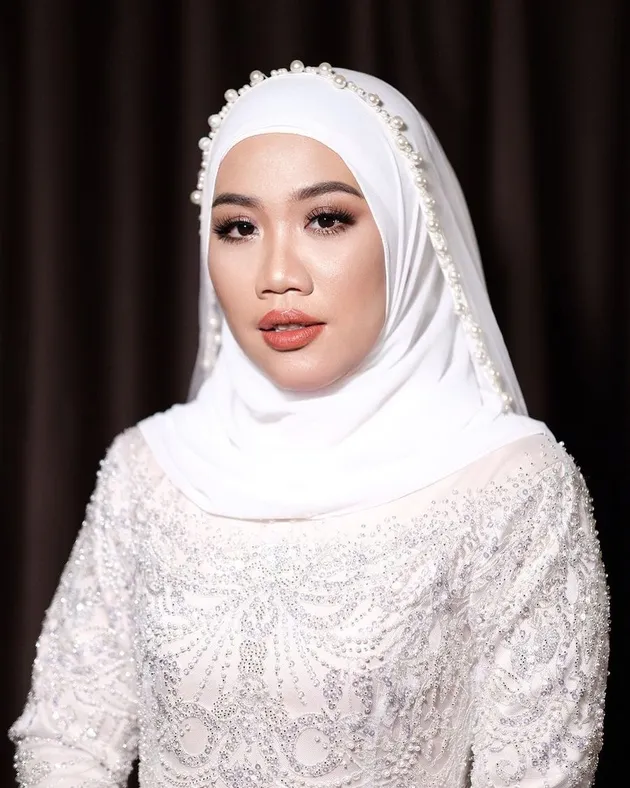 Potret Nadia Omara, YouTuber Viral