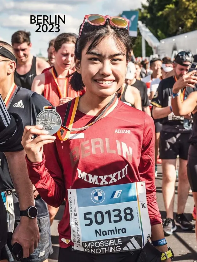 Potret Namira Adjan ikuti Berlin Marathon 2023